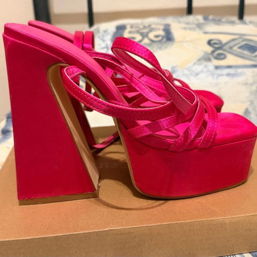 Pink neon sandals like new, size 40, thick heel