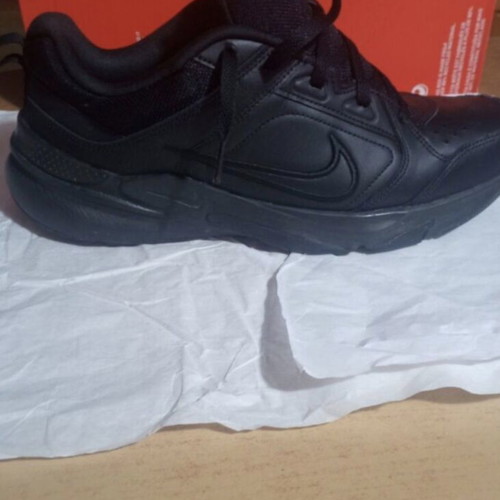 Nike Defy All Day men's sneakers size 44, like new, black
