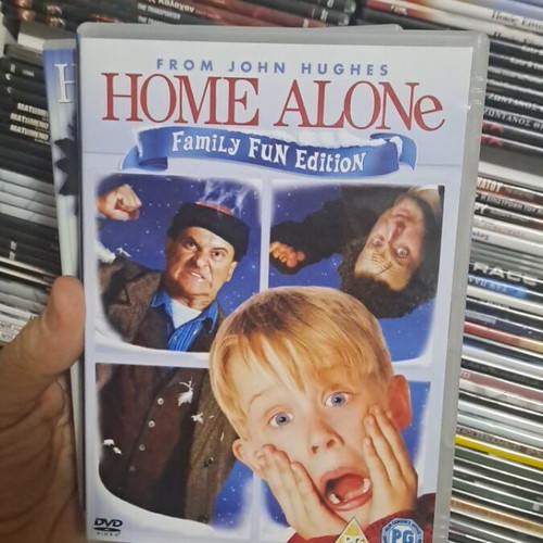 Home Alone DVD collection 4 movies like new with English subtitles