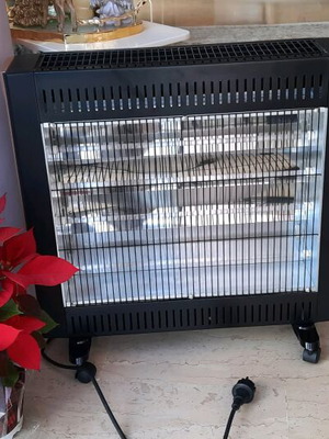 Ηλεκτρικό καλοριφέρ VICKO 2200W σαν καινούργιο