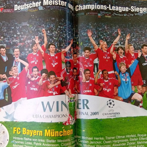 Kicker magazine 2001-2002 like new, Bundesliga special edition