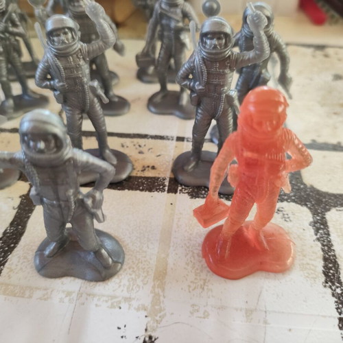 Solpa vintage astronaut figures pack of 21