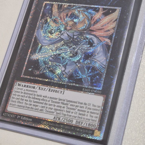 Yu-Gi-Oh! cards like new, all in sleeves and toploaders