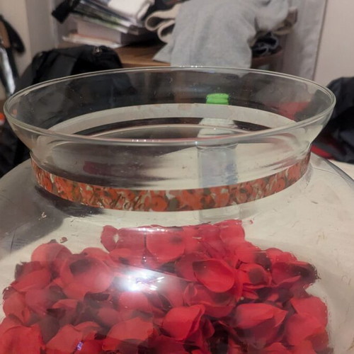 Large glass jar with lid like new