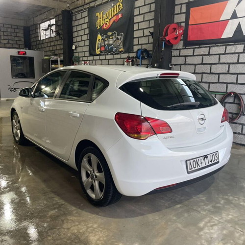 Opel Astra 2011 1.3 CDTI Ecoflex sedan used, full extra, 120hp
