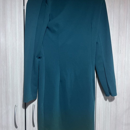 Midi dresses with surplice V-neck and long sleeves, dark green and mustard