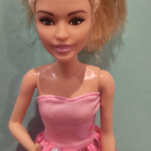 Barbie Fashionista doll like new