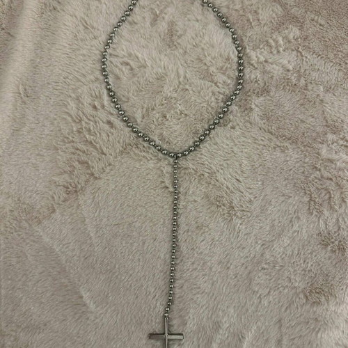 Silver necklace with cross like new, silver color