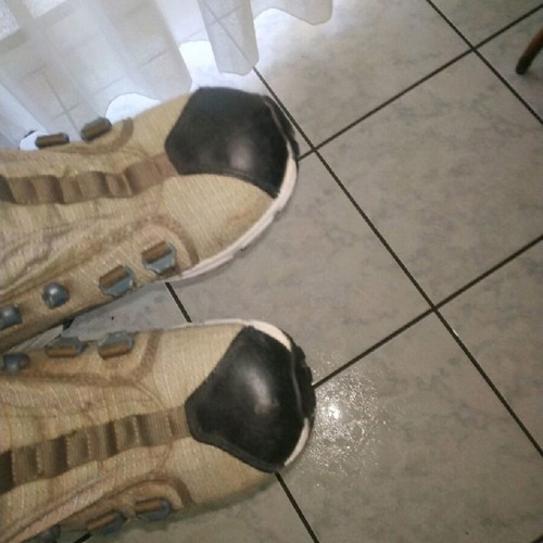 Trekking shoes used, waterproof and anti-slip, size 38, beige brown