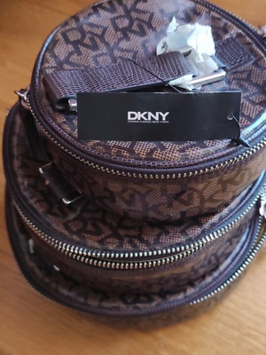 DKNY Nesting Pouch Set brown monogram, like new