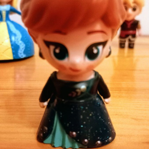 Frozen mini figures set of 6, like new, Disney characters