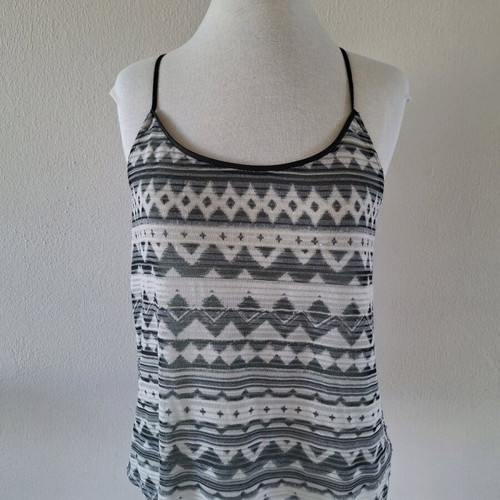 Zara top size M like new, black and white