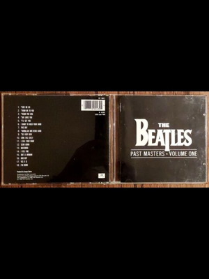 The Beatles Past Masters Volume One CD like new