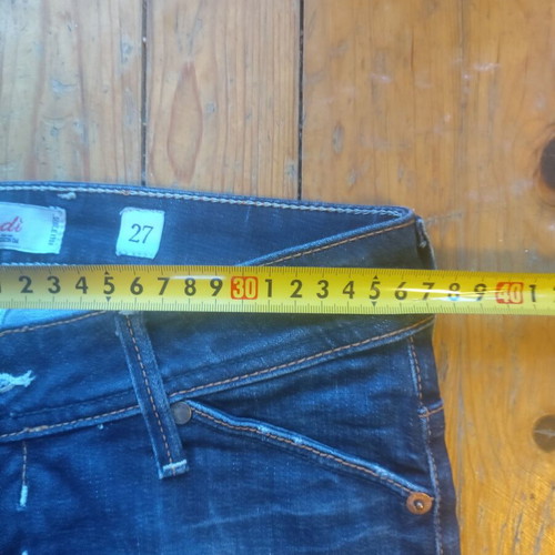 Gaudi dark blue tight women's jeans size 27 like new