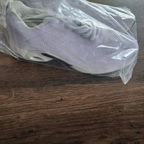 Comfort white women's athletic shoes new with air sole size 38