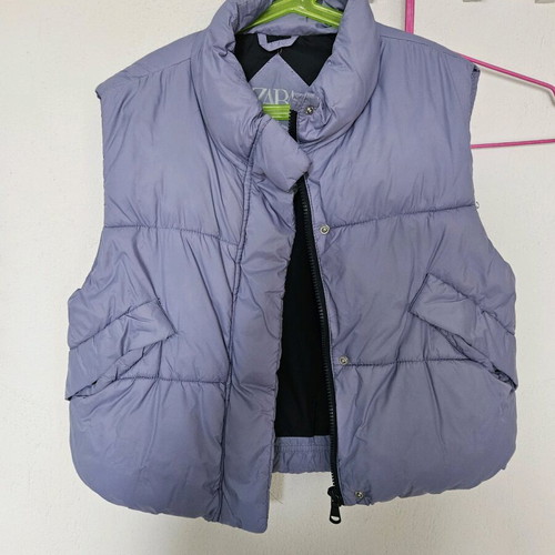 Zara cropped puffer vest used, size 11-12, purple