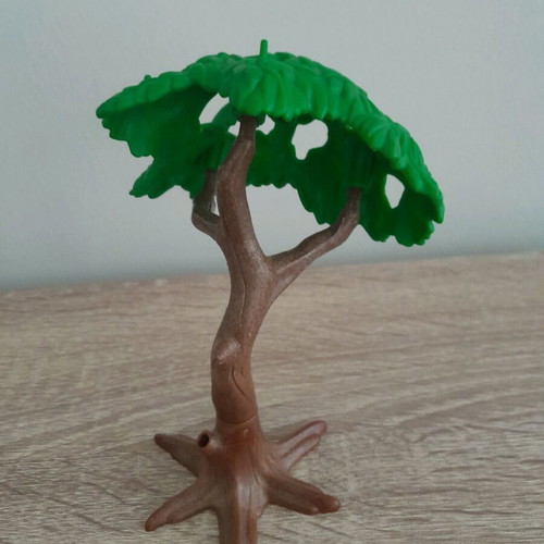 Playmobil trees and rocks used, pack in very good condition