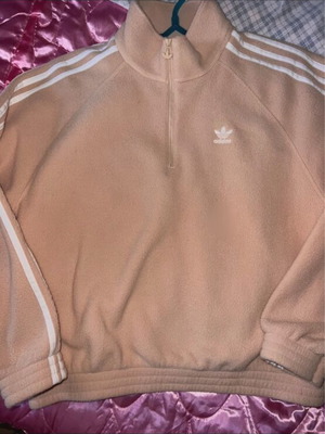 Adidas sweater pink like new, thermal and warm