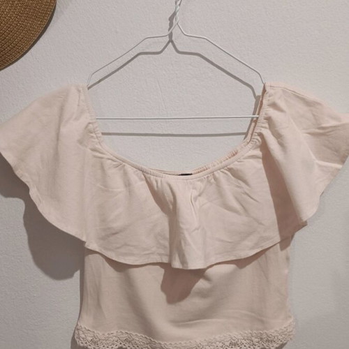 Stradivarius crop top like new, pink, size small/medium
