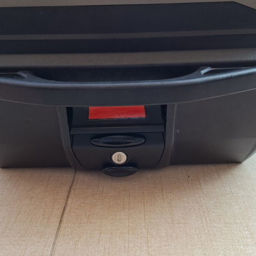 Kappa 43 motorcycle top case used with key and mounting base