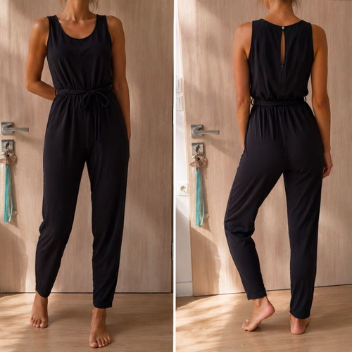 Pink Woman jumpsuit black, like new, with belt