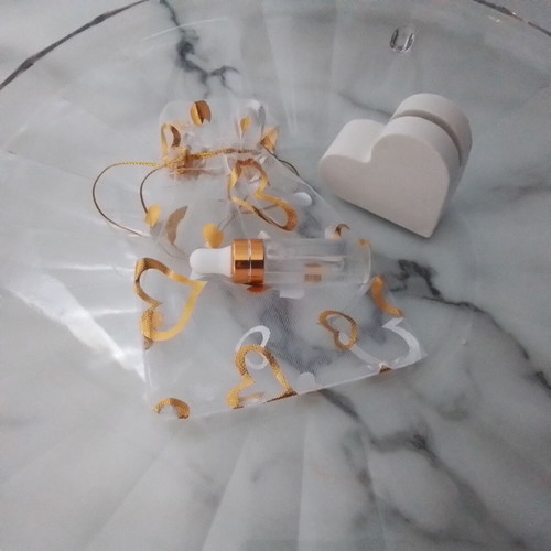 Gift favors set of 5 with heart card holder and handmade musk perfume