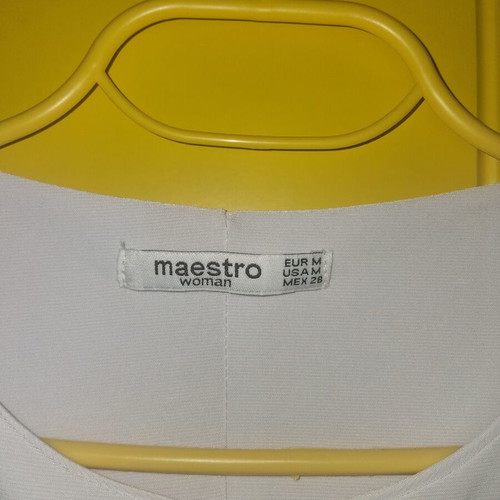 Maestro white bodysuit like new, size M