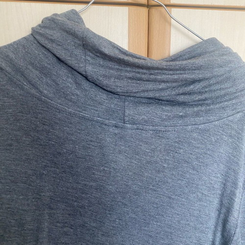 H&M blouse like new, gray, size M