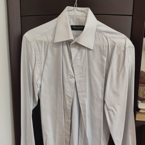 Guy Laroche men's wedding suit like new with two shirts and tie