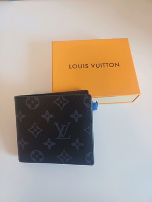 Louis Vuitton Monogram Eclipse wallet black like new