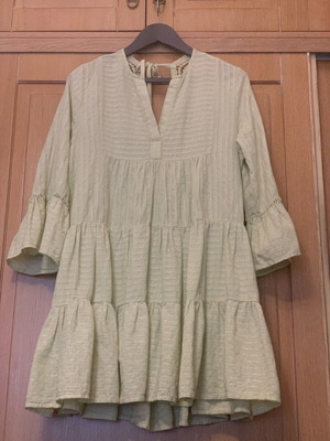 BSB airy dress like new, green, one size