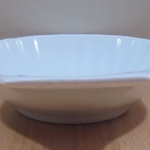 Cinzano Vermouth used old promotional ceramic shell-shaped bowl