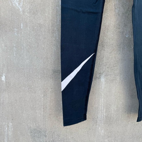 Nike legging used, size S-M, black and white