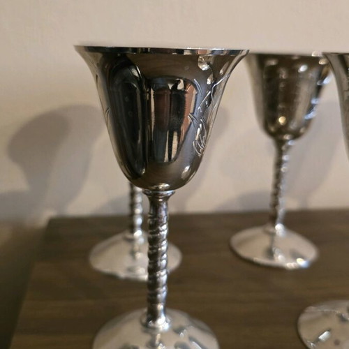 Silver-plated glasses set of 6 like new with design