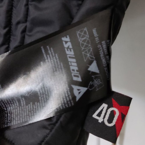 Dainese Moto Women's Short Jacket like new with internal lining and elbow protectors
