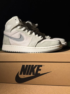 Nike Air Jordan 1 Zoom Cmft sneakers new, size 42.5 EU