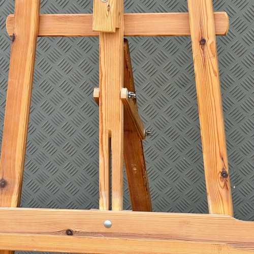Wooden adjustable painting easel used