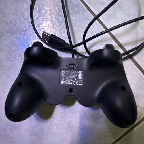 Logitech F310 Wired Gamepad for PC like new