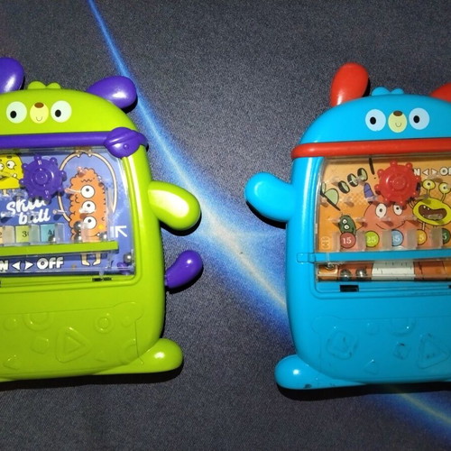 Maya & Friends Mini Handheld Flipper, 2 colors, used
