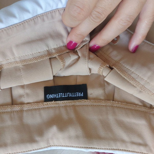 Pretty Little Thing skirt like new, short, special