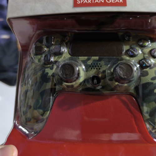 Spartan Gear Hoplite Wired Gamepad used for PC/PS4 Green Camo