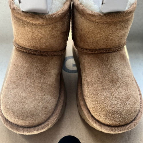 UGG kids ankle boots tan like new, size 25