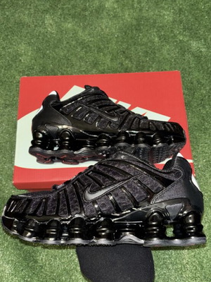 Nike Shox обувки нови, номер 40, черни