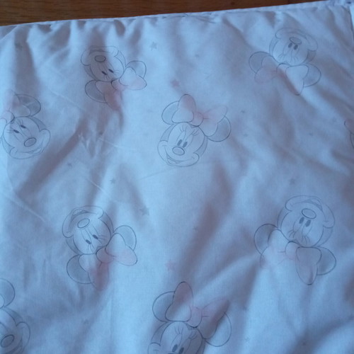 Crib bumper used for girl with Minnie design 1.74x0.40