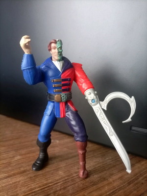 Kenner Two Face Pirate Action Figure 1995 като нов DC