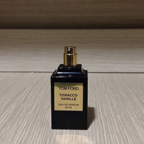 Tom Ford Tobacco Vanille Eau de Parfum 50ml like new with box