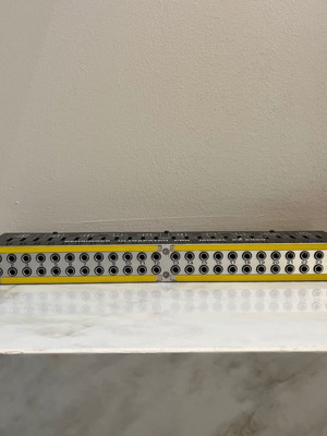 Behringer PX2000 patch bay