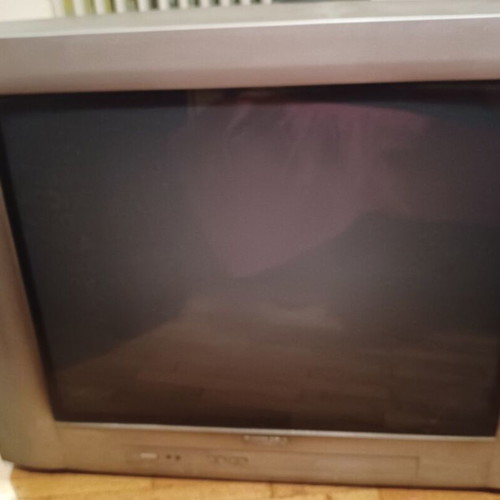 CRT televisions used, pack of 2 Philips 29" and Samsung 21" with remote