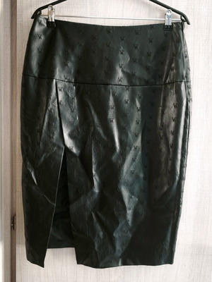 Vassia Kostara skirt new, faux leather, size Large, black