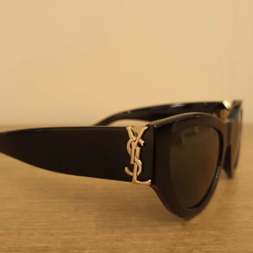 Saint Laurent sunglasses new, black frame, gold detail